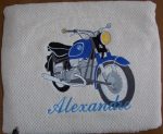 broderie-serviette-personnalisee-prenom-moto